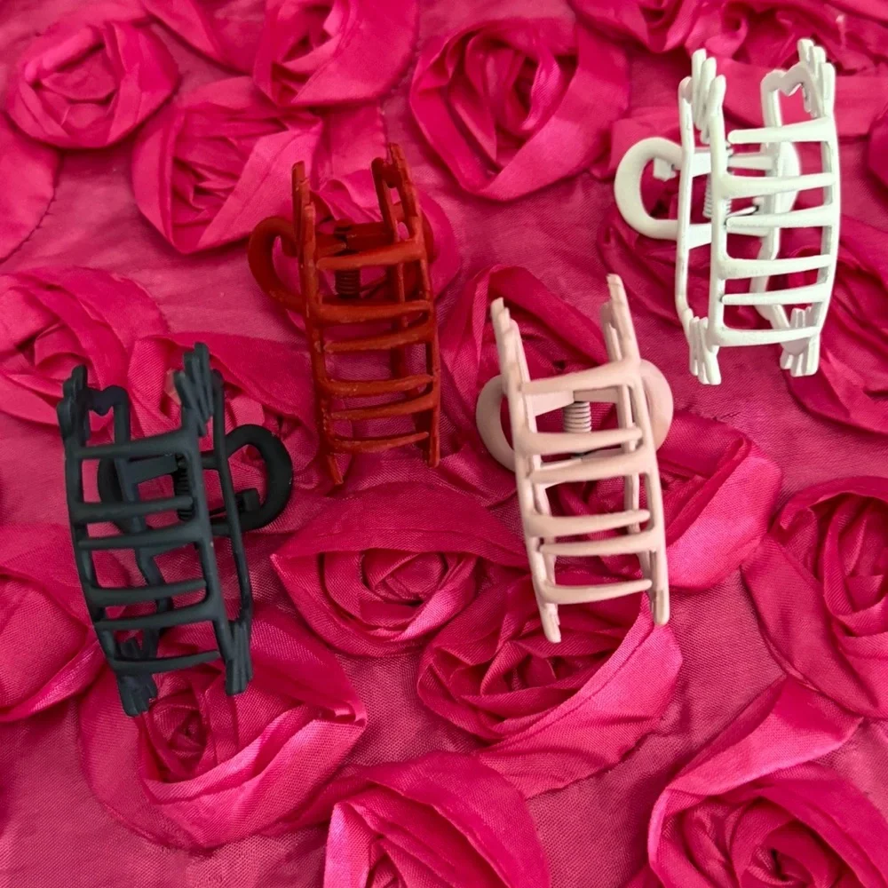 Kitty hair accessories 💗